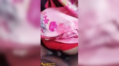 Sandaas ki deewar pakda ke chachi ko choda bhatije ne
