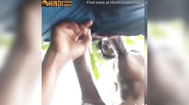 Adivasi ladki ne 500 me diya sexy blowjob!