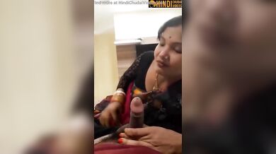Hot Bhojpuri Bhabhi ka lund chusne ka video