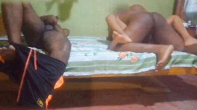 Tamil cuckold ne biwi chudwa ke lund hilaya!