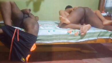 Tamil cuckold ne biwi chudwa ke lund hilaya!