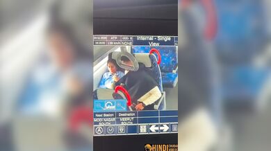 Delhi meetur metro train me college girl ka viral sex mms