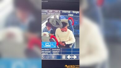 Delhi meetur metro train me college girl ka viral sex mms
