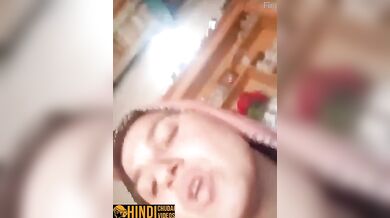 Pakistani Bhabhi ne chuchi aur fudda dikhaya!