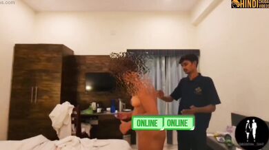 Service boy deepak se lotion lagwaya smriti jain ne