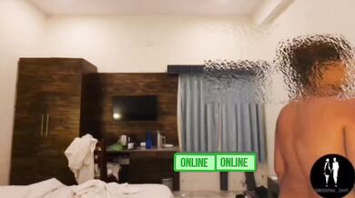 Service boy deepak se lotion lagwaya smriti jain ne