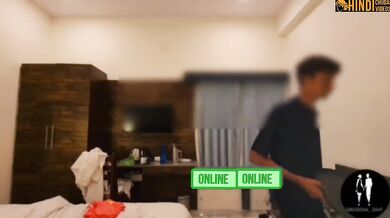 Service boy deepak se lotion lagwaya smriti jain ne