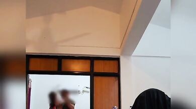 Budhe uncle ke sath smriti jain ki hot masti video