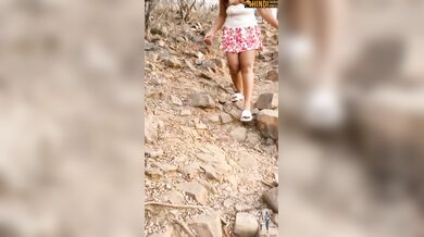 Smriti jain ne trekking mountain par chut kholi