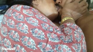 real Devar Bhabhi sex ki Hindi chudai video