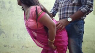 Pink Saree wali bhabhi ko ragad kar chod diya