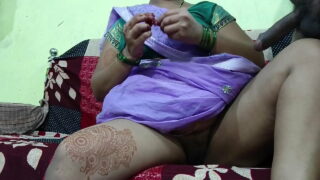 Desi bhabhi ne chut chatwa kar chudai karwai