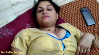 Padosan bhabhi ki HD Hindi chudai video